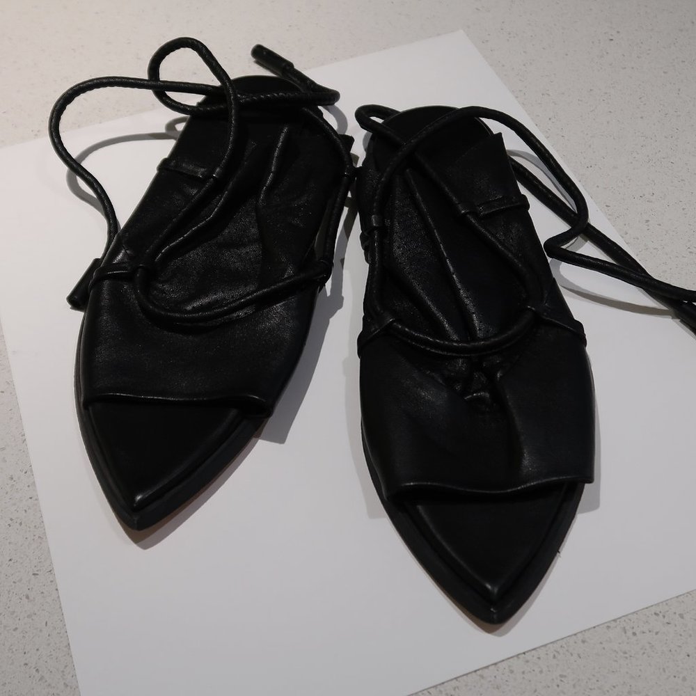 Designer Wal & Pai Sandals - Picture 3 of 5